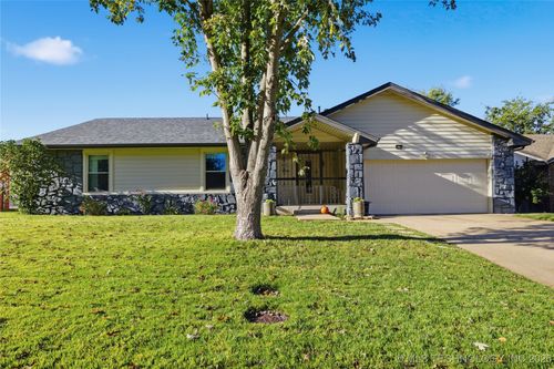 1942 65th St, Tulsa, OK, 74132-1931 | Card Image