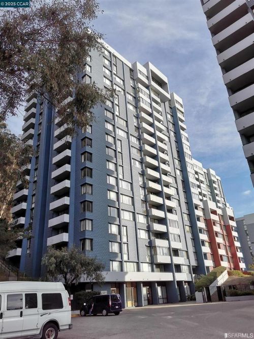 apt-328-555 Pierce St, Albany, CA, 94706-1011 | Card Image