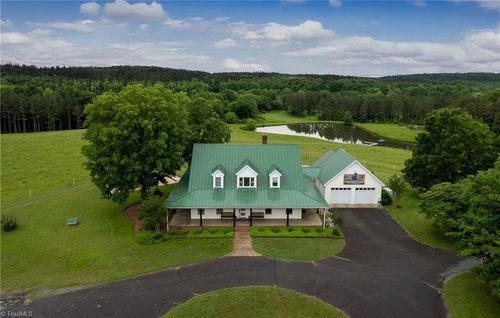 3175 Trotter Rd, Asheboro, NC, 27205-1959 | Card Image