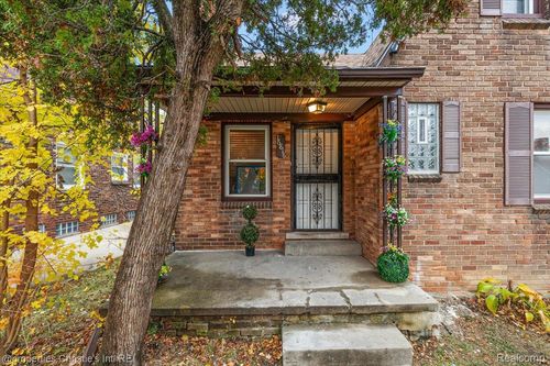 16818 Gilchrist St, Detroit, MI, 48235-3361 | Card Image