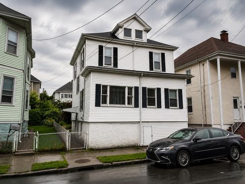 124 Clara St, New Bedford, MA, 02744-2248 | Card Image