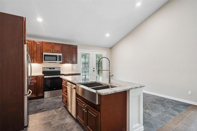21102 Fernhollow Ln, House other with 3 bedrooms, 2 bathrooms and 2 parking in Spring TX | Image 4