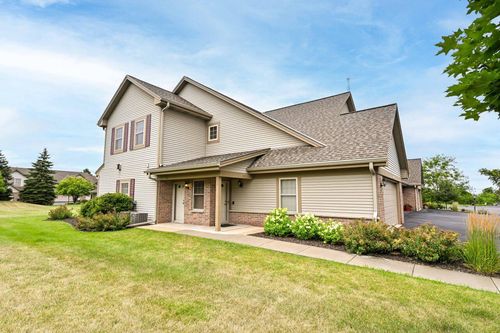 5530-W170N5530 Ridgewood Drive, Menomonee Falls, WI, 53051 | Card Image