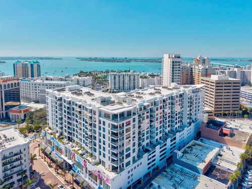 unit-711-111 S Pineapple Ave, SARASOTA, FL, 34236-5770 | Card Image