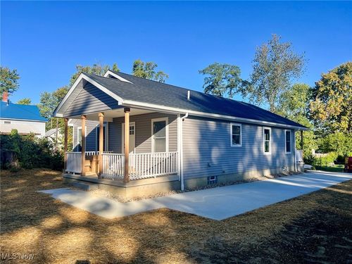 179 Hayward Ave, Conneaut, OH, 44030 | Card Image