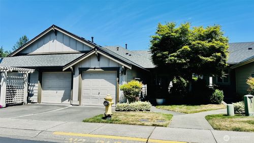 2-23884 Ne 112th Cir, Redmond, WA, 98053-7601 | Card Image