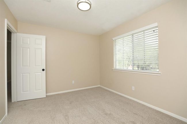 Second look at this bedroom. | Image 30