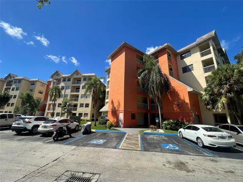 535-8100 Geneva Way, Doral, FL, 33166 | Card Image