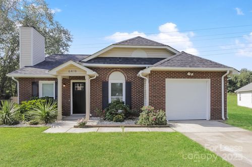 6419 Old South Ct, Charlotte, NC, 28277-4639 | Card Image