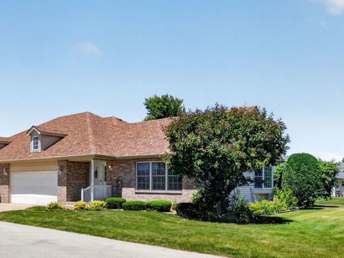68 Oregon Trl, Diamond, IL, 60416-9300 | Card Image