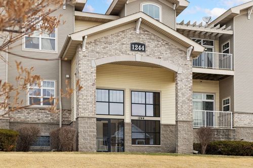 106-1244 County Road D E, Maplewood, MN, 55109 | Card Image