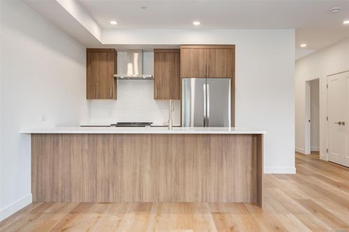 203-7181 Lantzville Rd, Lantzville, BC, V0R2H0 | Card Image