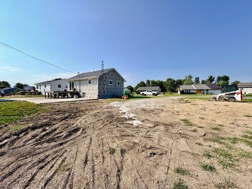 14 Sunbury Dr, Streator, IL, 61364-3605 | Card Image
