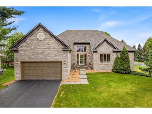 2204 White Pine Rd, Hudson, WI, 54016-2184 | Card Image