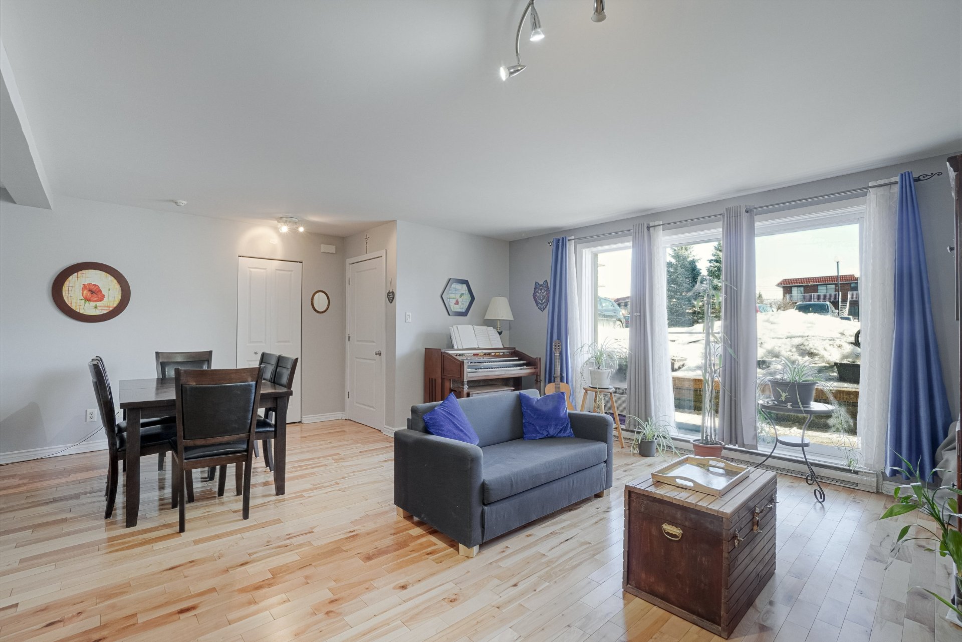 Residential in Montréal (Saint-Léonard) 2
