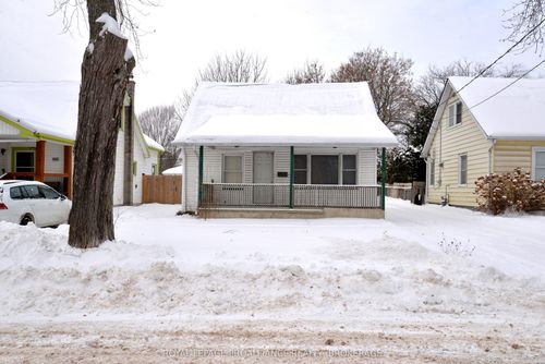 {{alt}} | Card Image