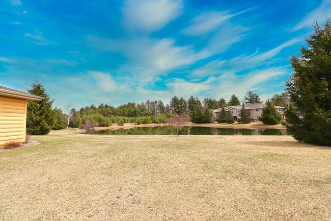 318 Christopher St, Condo with 2 bedrooms, 2 bathrooms and null parking in Eagle River WI | Image 15