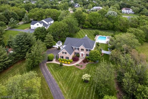 25 Wessex Ln, SKILLMAN, NJ, 08558-1659 | Card Image