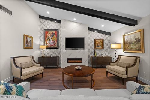 1960 Imperial Golf Course Blvd, NAPLES, FL, 34110-8138 | Card Image