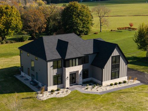 23277 Enclave Ln, Lake Barrington, IL, 60010-7706 | Card Image