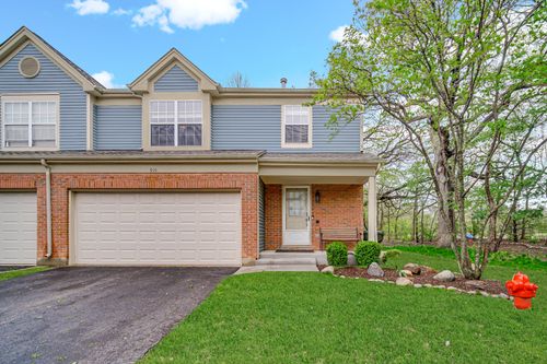 915 Old Oak Cir, Algonquin, IL, 60102-3196 | Card Image