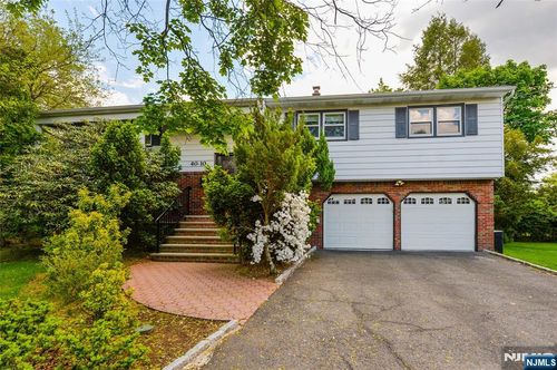 40-10 Paterson St, Fair Lawn, NJ, 07410-4923 | Card Image