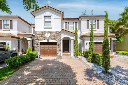 8780 Nw 116th Path, Doral, FL, 33178-2405 | Card Image