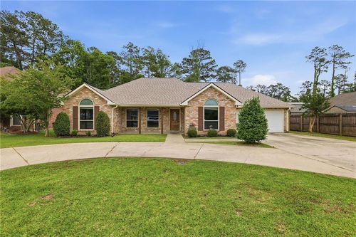 30184 Pine Oak Dr, Albany, LA, 70711-3303 | Card Image