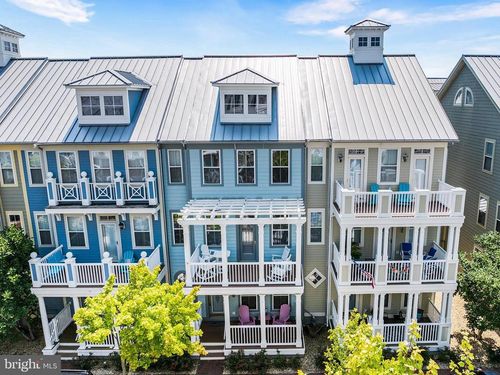 35 Seaside Dr, OCEAN CITY, MD, 21842-7372 | Card Image