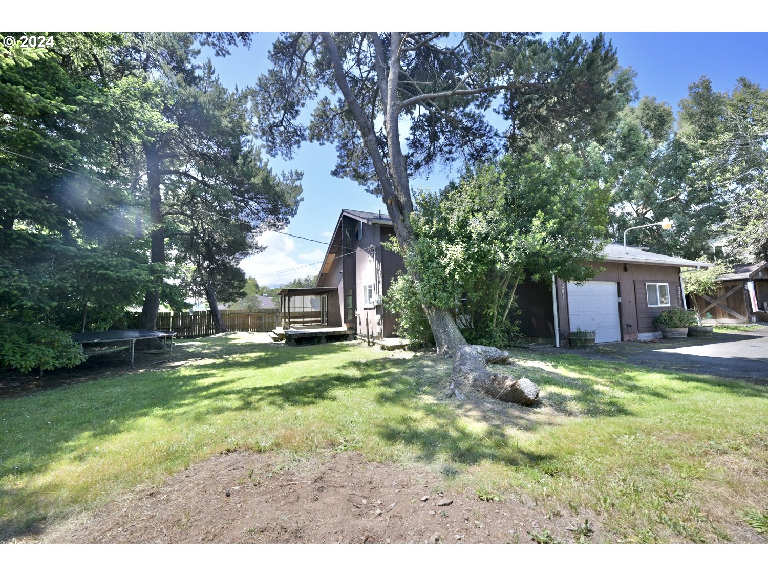 Ohio Ave, North Bend, OR 97459