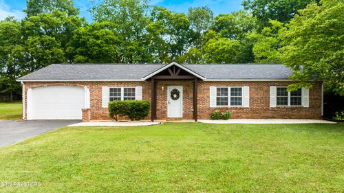 750 Foster Dr, Lenoir City, TN, 37772-7916 | Card Image