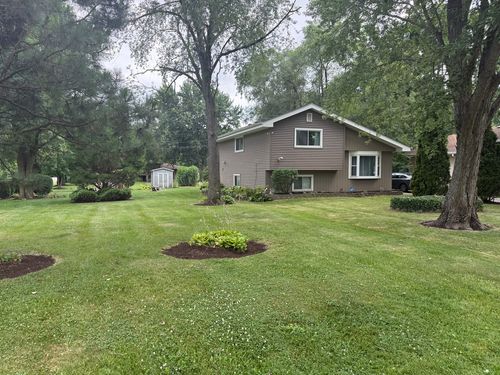29W313 Ray Ave, West Chicago, IL, 60185-2064 | Card Image