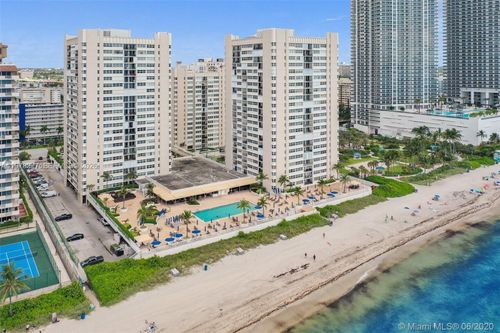 apt-408-1890 Ocean Dr, Hallandale Beach, FL, 33009-7622 | Card Image