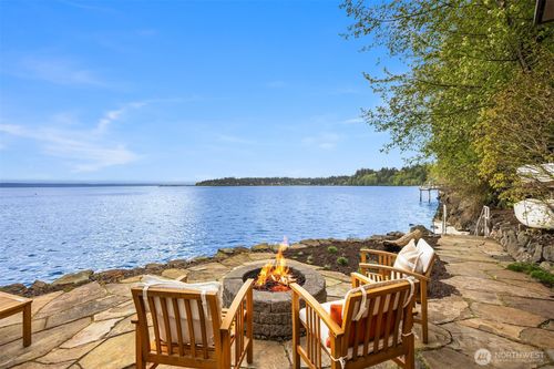 16790 Agate Point Road, Bainbridge Island, WA, 98110 | Card Image