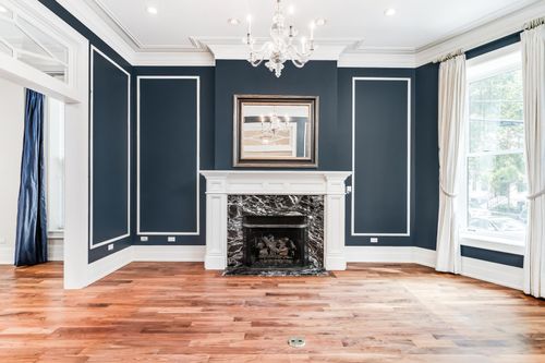 116 Chestnut St, Chicago, IL, 60610-3260 | Card Image