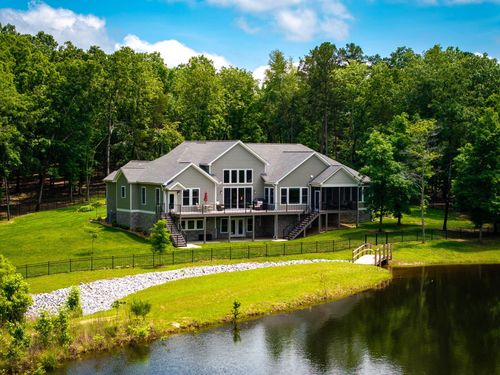 10690 Lost Lake Cir, Ooltewah, TN, 37363-1804 | Card Image