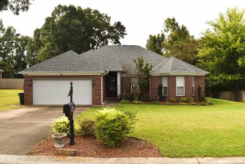 309 Kingston Dr, Florence, AL, 35633-1735 | Card Image
