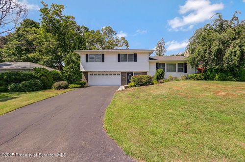 107 Carteret Dr, Clarks Summit, PA, 18411-1009 | Card Image