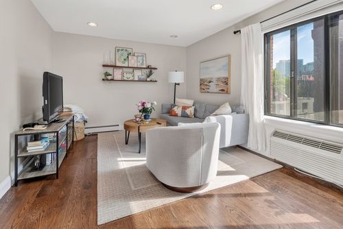 310-9 Appleton St, Boston, MA, 02116-5230 | Card Image