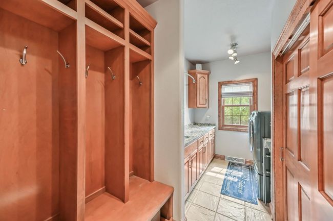 W226N3550 Wethersfield Road, House other with 5 bedrooms, 3 bathrooms and null parking in Pewaukee WI | Image 27