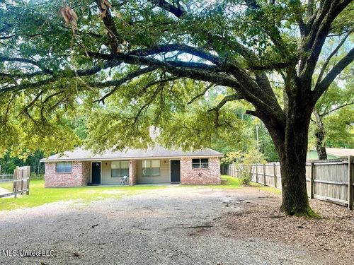 a-19 Big Spring Rd, Picayune, MS, 39466-7615 | Card Image