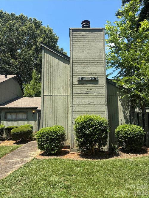 6141 Bent Tree Ct, Charlotte, NC, 28212-0907 | Card Image
