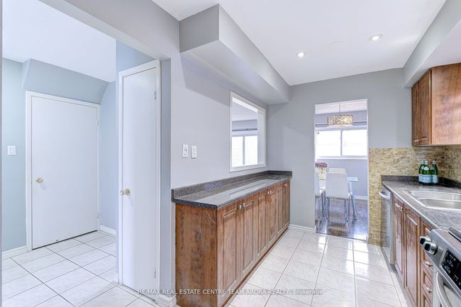 18 Abell Dr, House attached with 4 bedrooms, 3 bathrooms and 2 parking in Brampton ON | Image 15