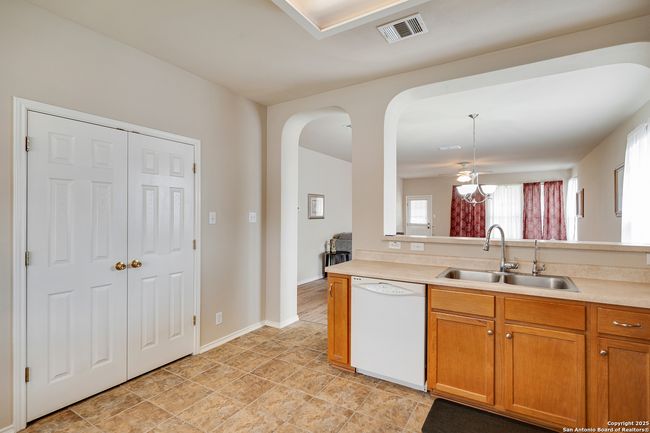 125 Wright Cv, House other with 3 bedrooms, 2 bathrooms and null parking in Cibolo TX | Image 15