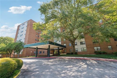 apt-512-2965 Pharr Court South Nw, Atlanta, GA, 30305-2139 | Card Image