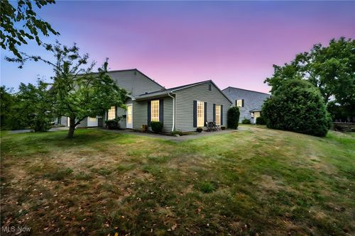 apt-a-8109 Puritan Dr, Mentor, OH, 44060-9349 | Card Image