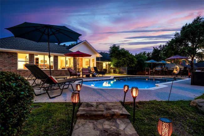 Enjoy a night swim in this secluded oasis | Image 29