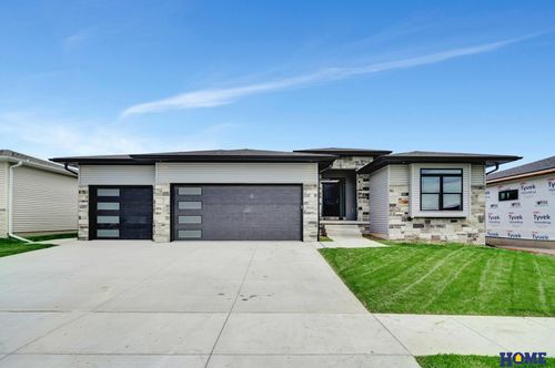 9526 Breashears St, Lincoln, NE, 68516-5598 | Card Image