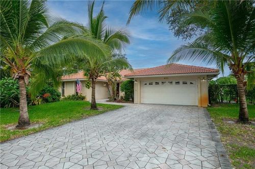 406 Nw 101st Ter, Coral Springs, FL, 33071-6831 | Card Image