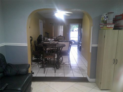 670 Nw 194th Ter, Miami, FL, 33169-3545 | Card Image